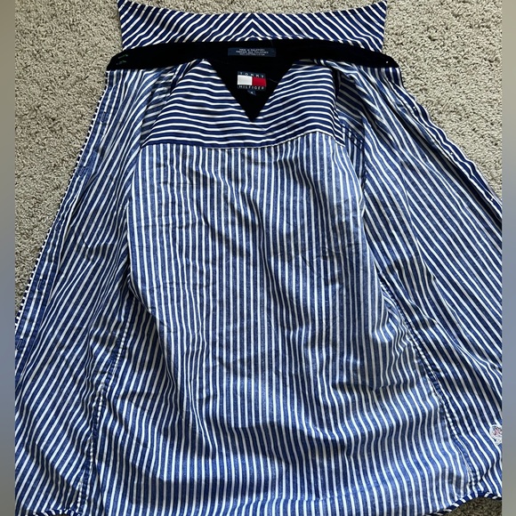 Tommy Hilfiger Women Size 4 Blue/white Striped Shirt Flip Cuff - Super Cute! - Picture 8 of 15